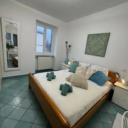 Wisteria Piemonte 度假居 *