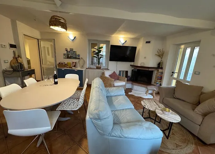 Nyaraló Wisteria Piemonte Prasco